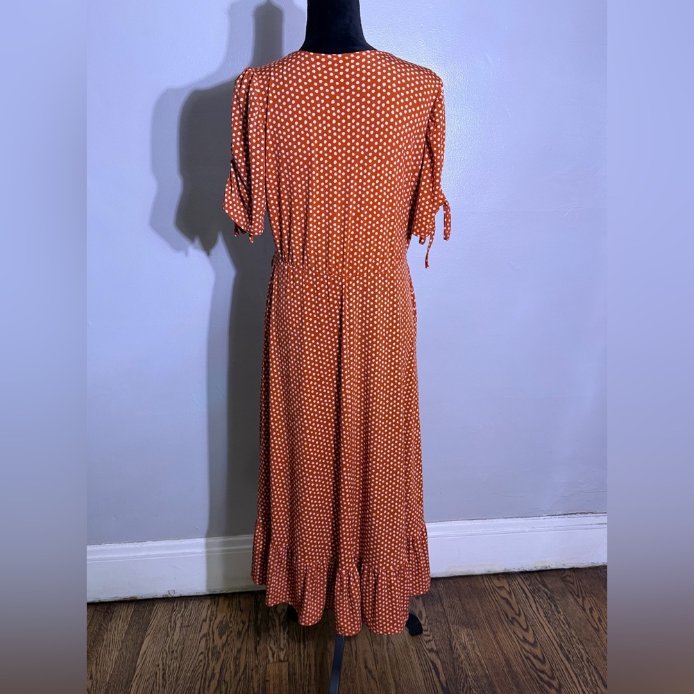 Torrid - Studio Knit Midi Cross Dress, Oxide Brown with White Polka Dots, Size00 - Picture 6 of 11